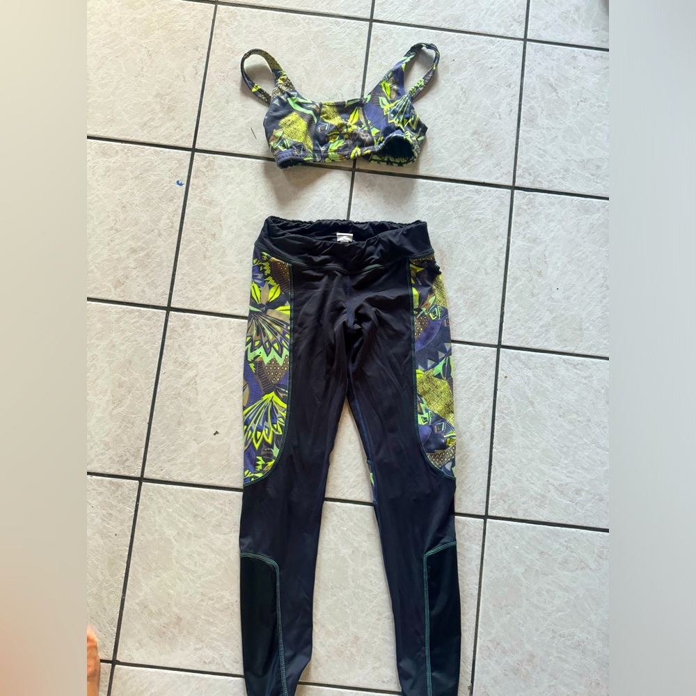 Maaji workout set size medium.